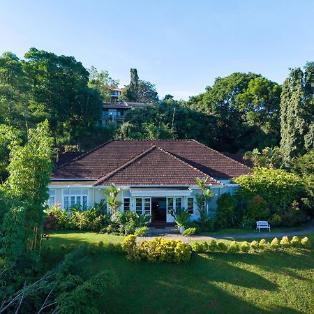 Castle Hill Bungalow Канди Екстериор снимка