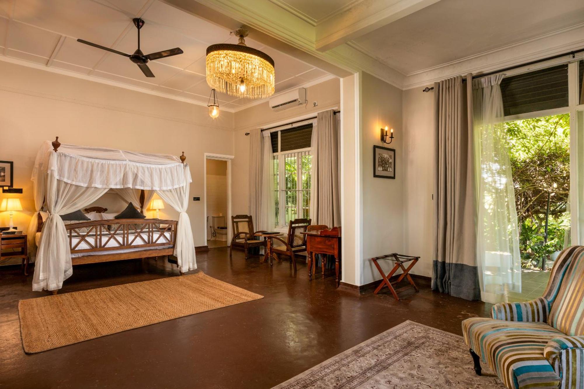 Castle Hill Bungalow Канди Екстериор снимка